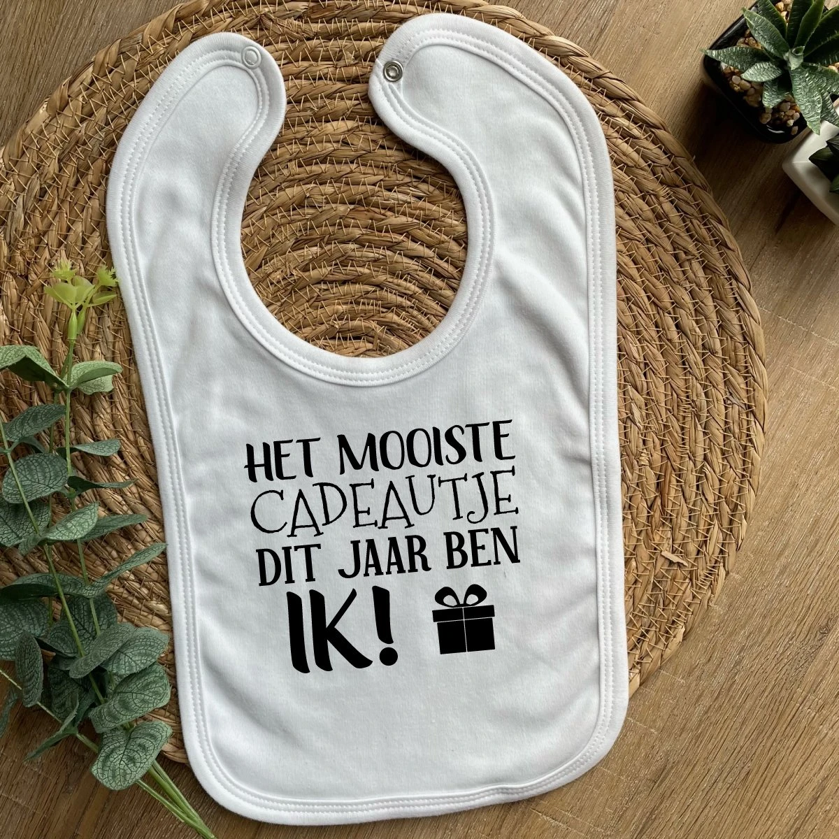 Bavoir Avec Texte - Le Plus Beau Cadeau De Cette Année C'est Moi - Wit - Cadeau - Noël - Sinterklaas - Cadeau De Maternité - Baby Shower - Enceinte - Naissance - Bavoir - Bavoir 4 Bavoir Avec Texte - Le Plus Beau Cadeau De Cette Année C'est Moi - Wit - Cadeau - Noël - Sinterklaas - Cadeau De Maternité - Baby Shower - Enceinte - Naissance - Bavoir - Bavoir – Image 2