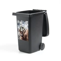 Sticker Conteneur Scottish HighlanderIllustrations De Noël - Highlander écossais Avec Des Fleurs Sur La Tête