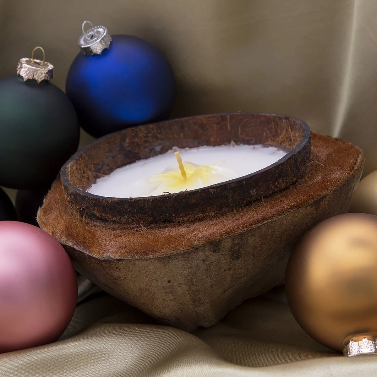 Balivie - Bougie - Bougie Parfumée - Bougie Coco - En Peel - Baliflower - Wit - Aroma Coco - Décoration De Noël 6 Balivie - Bougie - Bougie Parfumée - Bougie Coco - En Peel - Baliflower - Wit - Aroma Coco - Décoration De Noël – Image 4