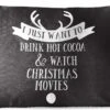 Coussins D'extérieur - Jardin - Citation De Noël Je Veux Juste Boire Du Chocolat Chaud Sur Fond Noir - 60x40 Cm -Jingle Bells Boutique 1200x746 1