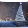 Coussins D'extérieur - Jardin - Un Sapin De Noël Illuminé Au Tower Bridge En Angleterre - 60x40 Cm -Jingle Bells Boutique 1200x747