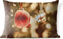 Coussins D'extérieur - Jardin - Gros Plan De Décorations De Noël Décoratives Près D'un Sapin De Noël - 50x30 Cm