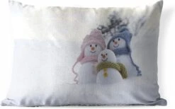 Coussins D'extérieur - Jardin - Une Famille De Poupées De Noël Sur Le Paysage Enneigé - 60x40 Cm