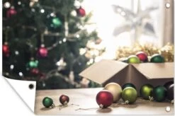 Affiche De Jardin Les Boules De Noël Avec Un Sapin De Noël En Arrière-plan 90x60 Cm - Toile De Jardin / Toile D'extérieur / Peintures D'extérieur (décoration De Jardin) -Jingle Bells Boutique 1200x795 16