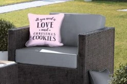 Coussins D'extérieur - Jardin - Citation All You Need Is Love And Christmas Cookies Décoration De Noël Rose Pastel - 40x40 Cm -Jingle Bells Boutique 1200x800 1008