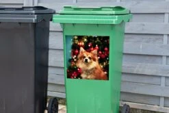 Autocollant De Conteneur Pomeranian - Chien Pendant Noël Autocollant De Poubelle - 40x40 Cm - Autocollant De Poubelle à Roulettes - Autocollant De Conteneur Résistant Aux Intempéries 13 Autocollant De Conteneur Pomeranian - Chien Pendant Noël Autocollant De Poubelle - 40x40 Cm - Autocollant De Poubelle à Roulettes - Autocollant De Conteneur Résistant Aux Intempéries -Jingle Bells Boutique 1200x800 1013
