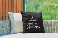 Coussins D'extérieur - Jardin - Citation Noël Passez Un Joyeux Petit Noël Sur Fond Noir - 40x40 Cm 9 Coussins D'extérieur - Jardin - Citation Noël Passez Un Joyeux Petit Noël Sur Fond Noir - 40x40 Cm -Jingle Bells Boutique 1200x800 1026