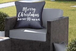 Coussins D'extérieur - Jardin - Citation De Noël Joyeux Noël Sur Fond Noir - 60x60 Cm -Jingle Bells Boutique 1200x800 1096