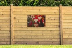 La Décoration Coeur Suspendu Sur Le Marché De Trent Pendant Noël Affiche De Jardin 90x60 Cm - Toile De Jardin / Toile D'extérieur / Peintures Pour L'extérieur (décoration De Jardin) -Jingle Bells Boutique 1200x800 1127