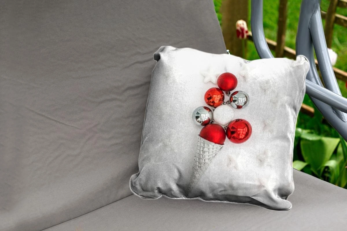 Coussins D'extérieur - Jardin - Les Boules De Sapin De Noël En Forme De Glace - 45x45 Cm 4 Coussins D'extérieur - Jardin - Les Boules De Sapin De Noël En Forme De Glace - 45x45 Cm – Image 2