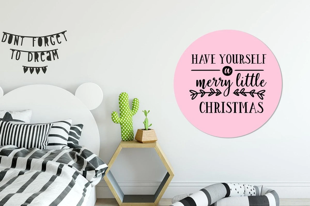 Citation De Noël Ayez Un Joyeux Petit Noël Sur Fond Rose Sticker Mural Cercle Papier Peint - 100x100 Cm - Peinture Ronde - Cercle Papier Peint - Cercle Mural - Cercle Vivant - Autocollant & Coupe Ronde 6 Citation De Noël Ayez Un Joyeux Petit Noël Sur Fond Rose Sticker Mural Cercle Papier Peint - 100x100 Cm - Peinture Ronde - Cercle Papier Peint - Cercle Mural - Cercle Vivant - Autocollant & Coupe Ronde – Image 4