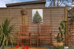 Une Illustration D'un Sapin Décoré Comme Affiche De Jardin D'arbre De Noël 30x40 Cm - Petit - Toile De Jardin / Toile D'extérieur / Peintures Pour L'extérieur (décoration De Jardin) 12 Une Illustration D'un Sapin Décoré Comme Affiche De Jardin D'arbre De Noël 30x40 Cm - Petit - Toile De Jardin / Toile D'extérieur / Peintures Pour L'extérieur (décoration De Jardin) -Jingle Bells Boutique 1200x800 1320