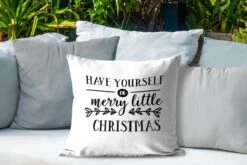 Coussins D'extérieur - Jardin - Citation De Noël Passez Un Joyeux Petit Noël Avec Un Fond Blanc - 50x50 Cm -Jingle Bells Boutique 1200x800 1367