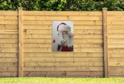 Affiche De Jardin Père Noël Avec Son Doigt Sur Sa Bouche 60x90 Cm - Toile De Jardin / Toile D'extérieur / Peintures Pour L'extérieur (décoration De Jardin) -Jingle Bells Boutique 1200x800 1471