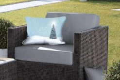 Coussins D'extérieur - Jardin - Un Sapin De Noël Dans Un Paysage Enneigé Et Un Ciel Bleu - 50x30 Cm 11 Coussins D'extérieur - Jardin - Un Sapin De Noël Dans Un Paysage Enneigé Et Un Ciel Bleu - 50x30 Cm -Jingle Bells Boutique 1200x800 1509