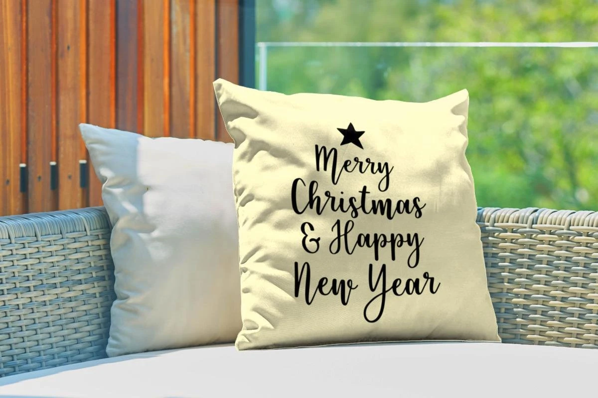 Coussins D' Extérieur - Jardin - Citation De Noël Joyeux Noël Et Happy Année Sur Fond Jaune - 50x50 Cm 5 Coussins D' Extérieur - Jardin - Citation De Noël Joyeux Noël Et Happy Année Sur Fond Jaune - 50x50 Cm – Image 3