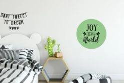Citation De Noël Joy Au Monde Sur Fond Vert Sticker Papier Peint Cercle Mural - ⌀ 30 Cm - Peinture Ronde - Cercle Papier Peint - Cercle Mural - Cercle Vivant - Autocollant & Découpe Ronde -Jingle Bells Boutique 1200x800 157