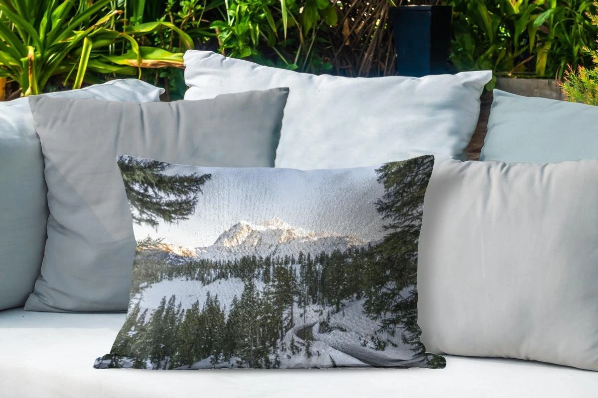 Coussins D'extérieur - Jardin - Une Route De Montagne Avec Vue Sur Le Paysage Américain à Noël - 60x40 Cm 6 Coussins D'extérieur - Jardin - Une Route De Montagne Avec Vue Sur Le Paysage Américain à Noël - 60x40 Cm – Image 4