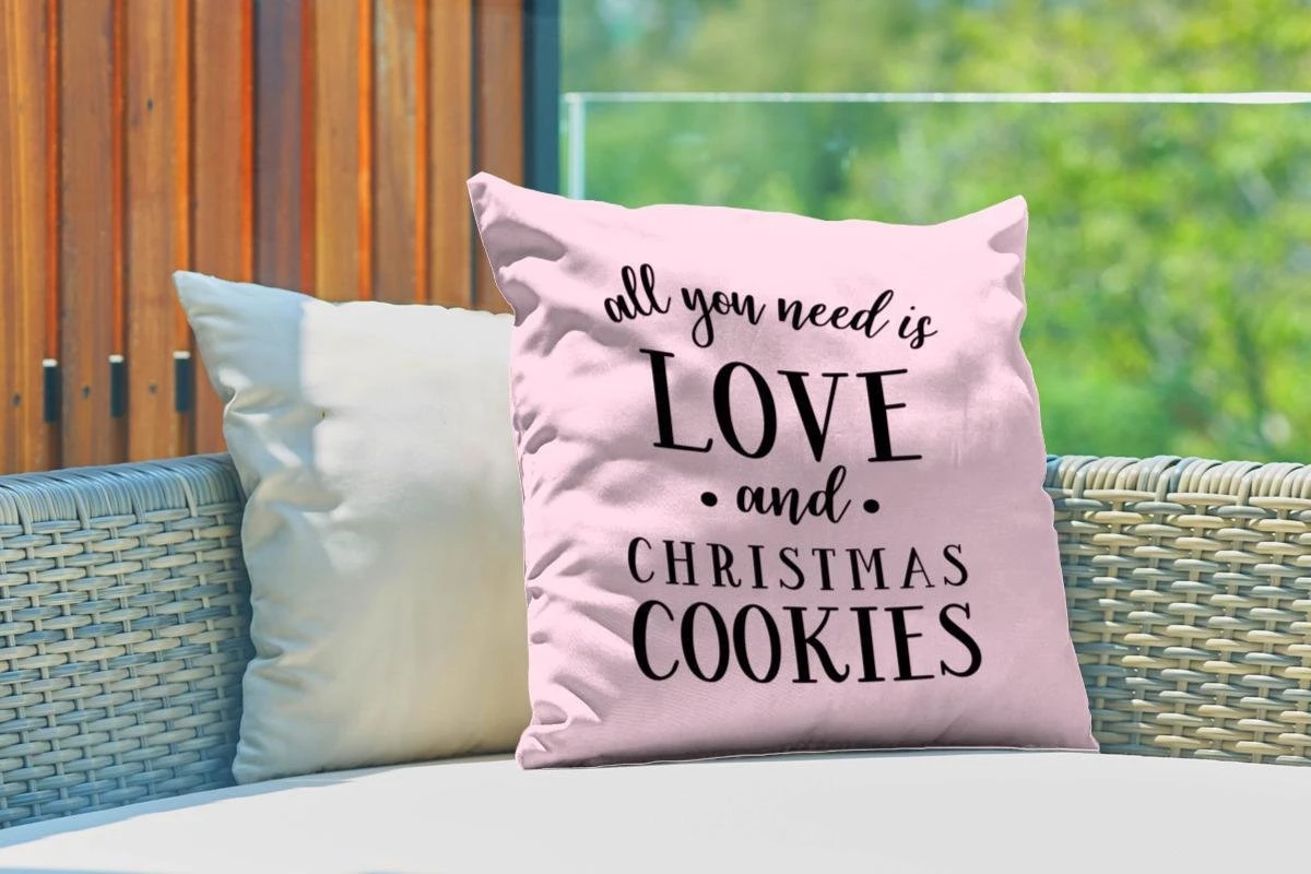 Coussins D'extérieur - Jardin - Citation All You Need Is Love And Christmas Cookies Décoration De Noël Rose Pastel - 50x50 Cm 5 Coussins D'extérieur - Jardin - Citation All You Need Is Love And Christmas Cookies Décoration De Noël Rose Pastel - 50x50 Cm – Image 3