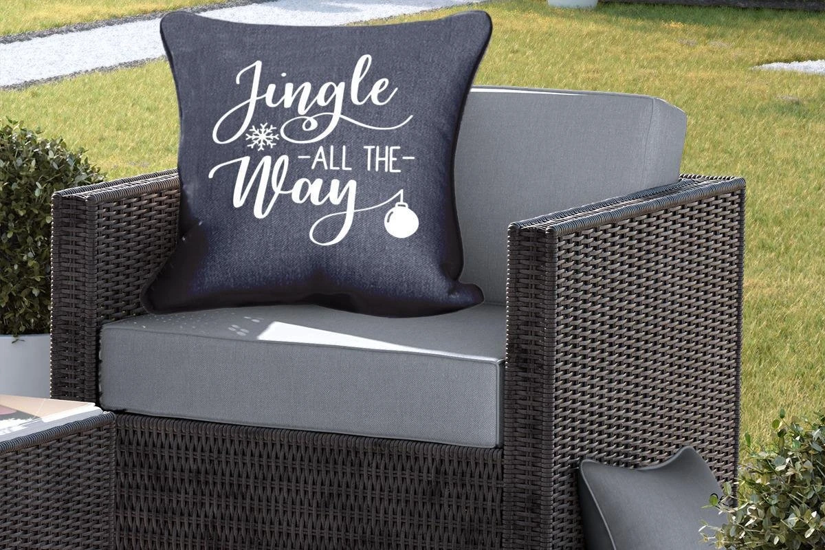 Coussins D'extérieur - Jardin - Citation De Noël Jingle All Way Sur Fond Noir - 60x60 Cm 7 Coussins D'extérieur - Jardin - Citation De Noël Jingle All Way Sur Fond Noir - 60x60 Cm – Image 5