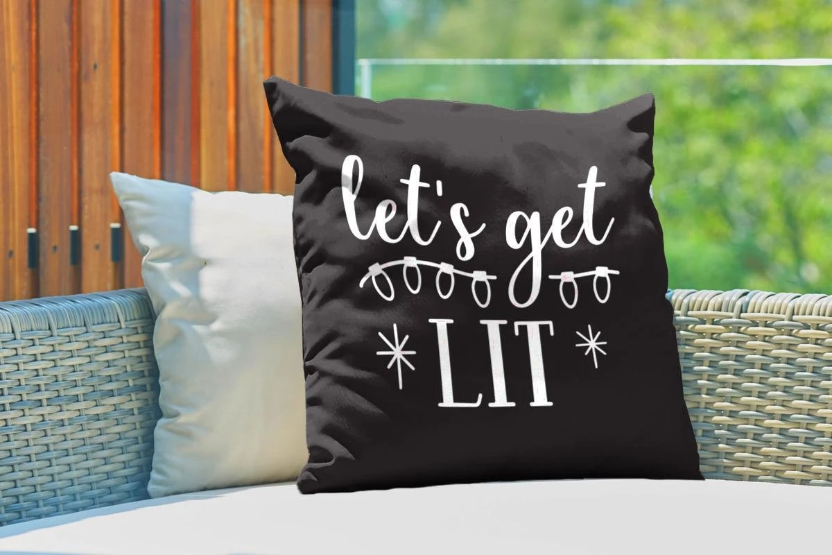Coussins D'extérieur - Jardin - Citation De Noël Allumons - Nous Sur Fond Noir - 60x60 Cm 5 Coussins D'extérieur - Jardin - Citation De Noël Allumons - Nous Sur Fond Noir - 60x60 Cm – Image 3