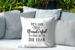 Coussins D'extérieur - Jardin - Citation De Noël C'est La Plus Belle Période De L'année Sur Fond Blanc - 50x50 Cm -Jingle Bells Boutique 1200x800 1888