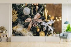 Papier Peint Photo Vinyle - Un Gros Plan De Décorations De Noël Du Sapin De Noël Largeur 600 Cm X Hauteur 400 Cm - Tirage Photo Sur Papier Peint (disponible En 7 Tailles) -Jingle Bells Boutique 1200x800 192