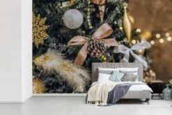 Papier Peint Photo Vinyle - Un Gros Plan De Décorations De Noël Du Sapin De Noël Largeur 600 Cm X Hauteur 400 Cm - Tirage Photo Sur Papier Peint (disponible En 7 Tailles) -Jingle Bells Boutique 1200x800 193