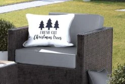 Coussins D'extérieur - Jardin - Citation De Noël Fraîchement Coupés Sur Fond Blanc - 60x40 Cm -Jingle Bells Boutique 1200x800 1933