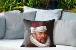 Coussin D'extérieur - Willem Van Oranje - Chapeau - Noël - 45x45 Cm - Résistant Aux Intempéries -Jingle Bells Boutique 1200x800 1936
