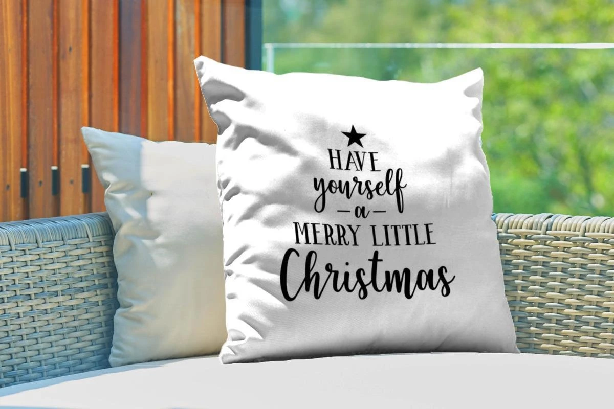 Coussins D'extérieur - Jardin - Citation Noël Offrez-vous Un Joyeux Petit Noël Sur Fond Blanc - 60x60 Cm 5 Coussins D'extérieur - Jardin - Citation Noël Offrez-vous Un Joyeux Petit Noël Sur Fond Blanc - 60x60 Cm – Image 3