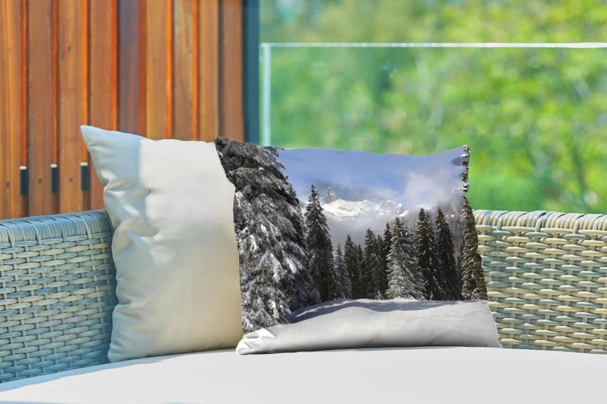 Coussins D'extérieur - Jardin - Les Arbres Enneigés Des Montagnes Créent Une Ambiance De Noël - 50x30 Cm 5 Coussins D'extérieur - Jardin - Les Arbres Enneigés Des Montagnes Créent Une Ambiance De Noël - 50x30 Cm – Image 3
