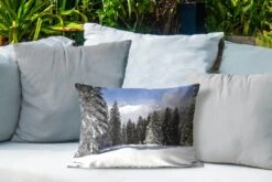 Coussins D'extérieur - Jardin - Les Arbres Enneigés Des Montagnes Créent Une Ambiance De Noël - 50x30 Cm 10 Coussins D'extérieur - Jardin - Les Arbres Enneigés Des Montagnes Créent Une Ambiance De Noël - 50x30 Cm -Jingle Bells Boutique 1200x800 2100