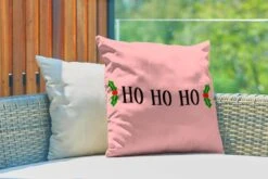 Coussins D'extérieur - Jardin - Citation De Noël Ho Ho Ho Fond Rose - 50x50 Cm 9 Coussins D'extérieur - Jardin - Citation De Noël Ho Ho Ho Fond Rose - 50x50 Cm -Jingle Bells Boutique 1200x800 2115