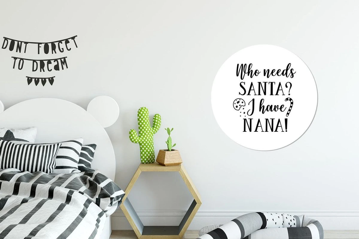 Citation De Noël Qui A Besoin Du Père Noël? J'ai Nana! Sur Fond Blanc Sticker Mural Cercle Mural - 50x50 Cm - Peinture Ronde - Cercle Papier Peint - Cercle Mural - Cercle Vivant - Autocollant & Découpe Ronde 5 Citation De Noël Qui A Besoin Du Père Noël? J'ai Nana! Sur Fond Blanc Sticker Mural Cercle Mural - 50x50 Cm - Peinture Ronde - Cercle Papier Peint - Cercle Mural - Cercle Vivant - Autocollant & Découpe Ronde – Image 3