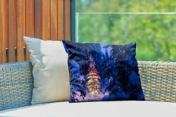 Coussins D'extérieur - Jardin - Un Sapin De Noël Dans La Forêt Enneigée - 50x30 Cm -Jingle Bells Boutique 1200x800 2131