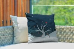 Coussins D'extérieur - Jardin - Illustration De Deux Pingouins Décorant Un Sapin De Noël - 45x45 Cm -Jingle Bells Boutique 1200x800 2135