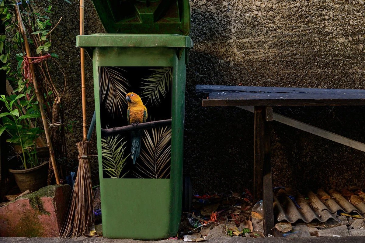 Sticker Conteneur OiseauxIllustrations De Noël - Vogel Sur Fond Noir Avec Des Branches De Palmier 8 Sticker Conteneur OiseauxIllustrations De Noël - Vogel Sur Fond Noir Avec Des Branches De Palmier – Image 6