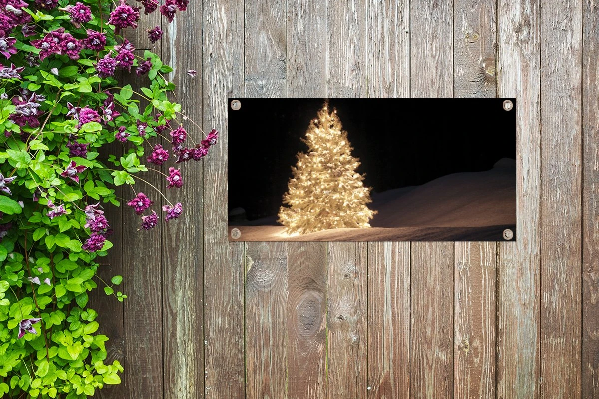 Affiche De Jardin Un Sapin De Noël Illuminé La Nuit - 60x30 Cm 3 Affiche De Jardin Un Sapin De Noël Illuminé La Nuit - 60x30 Cm
