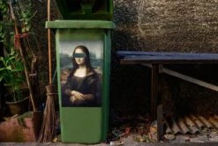 Autocollant De Conteneur Vieux MaîtresIllustrations De Noël - Mona Lisa Par Le Vieux Maître Leonardo De Vinci Avec Un Coup De Pinceau Gris-vert 13 Autocollant De Conteneur Vieux MaîtresIllustrations De Noël - Mona Lisa Par Le Vieux Maître Leonardo De Vinci Avec Un Coup De Pinceau Gris-vert -Jingle Bells Boutique 1200x800 2283