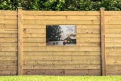 Affiche De Jardin Les Boules De Noël Avec Un Sapin De Noël En Arrière-plan 90x60 Cm - Toile De Jardin / Toile D'extérieur / Peintures D'extérieur (décoration De Jardin) -Jingle Bells Boutique 1200x800 2483