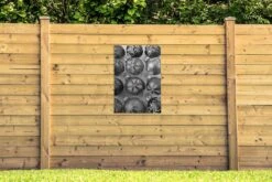 Posters De Jardin Une Boîte Avec Des Décorations De Noël - Noir Et Blanc - 60x90 Cm -Jingle Bells Boutique 1200x800 2536