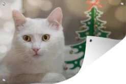Décoration De Jardin Chat Witte Allongé à Côté D'un Sapin De Noël En Papier - 60x40 Cm - Poster Jardin - Toile Jardin - Poster Extérieur