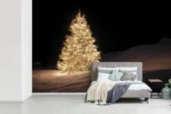 Papier Peint Papier Peint Photo En Vinyle - Un Sapin De Noël Illuminé Pendant La Nuit Largeur 330 Cm X Hauteur 220 Cm - Tirage Photo Sur Papier Peint (disponible En 7 Tailles) -Jingle Bells Boutique 1200x800 407