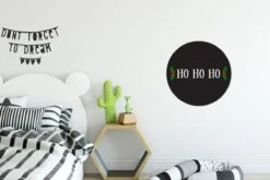 Citation De Noël Ho Ho Ho Sur Un Fond Noir Sticker Mural Cercle Mural - ⌀ 30 Cm - Peinture Ronde - Cercle De Papier Peint - Cercle Mural - Cercle Vivant - Autocollant Et Découpe Ronde 12 Citation De Noël Ho Ho Ho Sur Un Fond Noir Sticker Mural Cercle Mural - ⌀ 30 Cm - Peinture Ronde - Cercle De Papier Peint - Cercle Mural - Cercle Vivant - Autocollant Et Découpe Ronde -Jingle Bells Boutique 1200x800 418