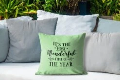 Coussins D'extérieur - Jardin - Citation De Noël C'est La Plus Belle Période De L'année Sur Fond Vert - 40x40 Cm 10 Coussins D'extérieur - Jardin - Citation De Noël C'est La Plus Belle Période De L'année Sur Fond Vert - 40x40 Cm -Jingle Bells Boutique 1200x800 716
