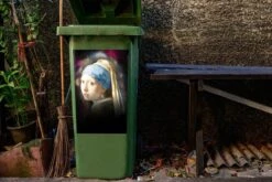 Autocollant De Conteneur Vieux MaîtresIllustrations De Noël - Fille Avec Une Boucle D'oreille De Perle Par Le Vieux Maître Johannes Vermeer En Tache Abstraite De Couleurs -Jingle Bells Boutique 1200x800 765