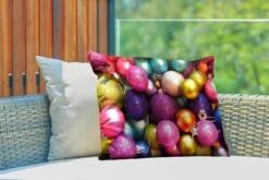 Coussins D'extérieur - Jardin - Gros Plan De Boules De Noël Colorées - 60x40 Cm -Jingle Bells Boutique 1200x800 860