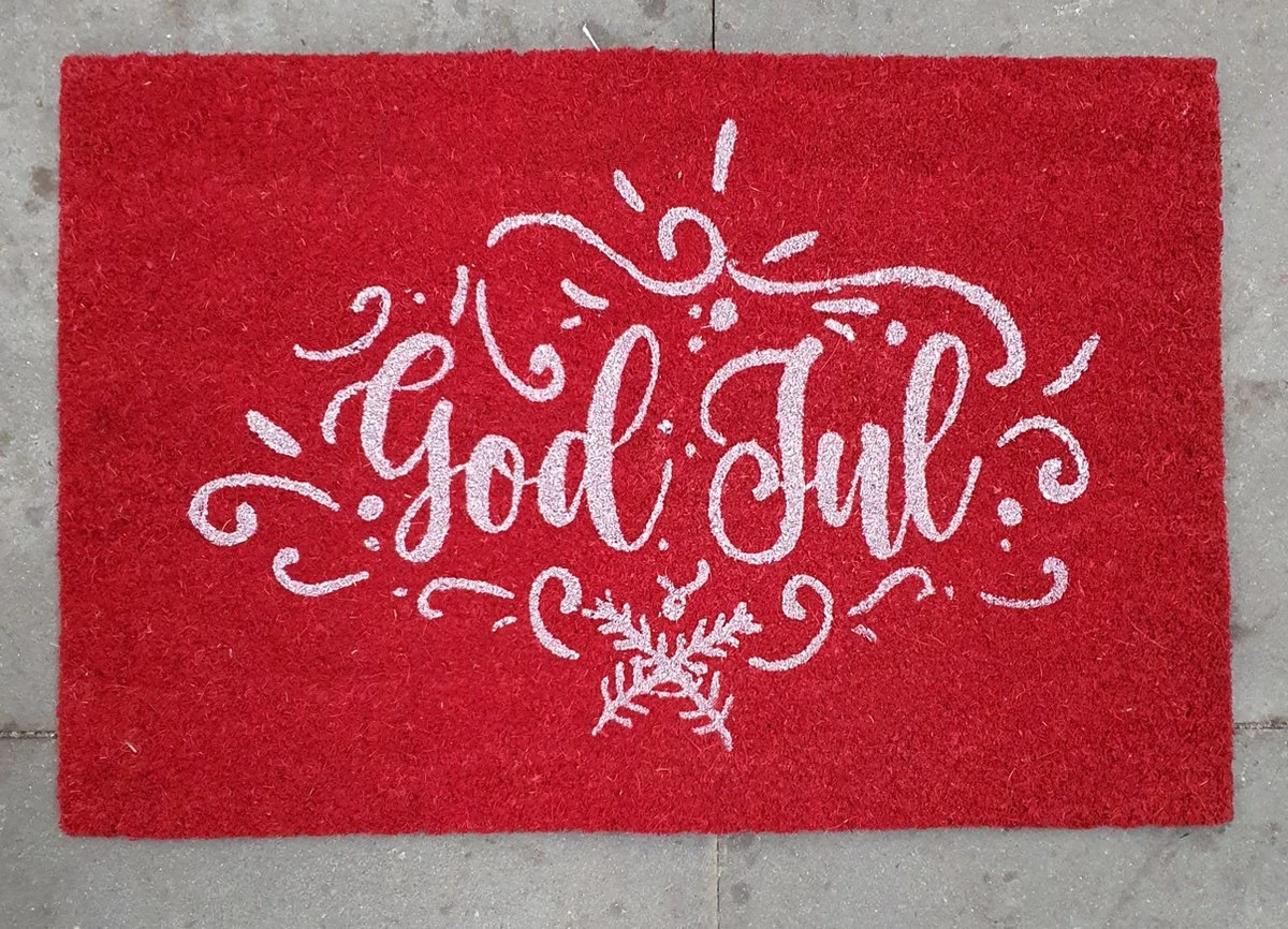 House Of Seasons Paillasson Noël, God Jul Rouge 60x40x1,6cm 5 House Of Seasons Paillasson Noël, God Jul Rouge 60x40x1,6cm – Image 3