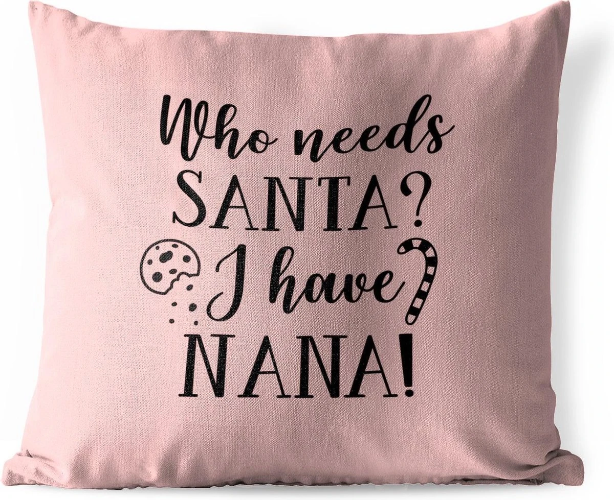 Coussins D'extérieur - Jardin - Citation De Noël Qui A Besoin Du Père Noël ? J'ai Nana! Sur Fond Rose - 60x60 Cm 3 Coussins D'extérieur - Jardin - Citation De Noël Qui A Besoin Du Père Noël ? J'ai Nana! Sur Fond Rose - 60x60 Cm